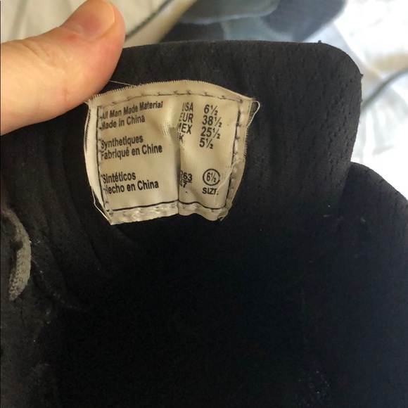 Gray Kangaroos sneakers with pockets size 8.5 - Picture 6 of 6